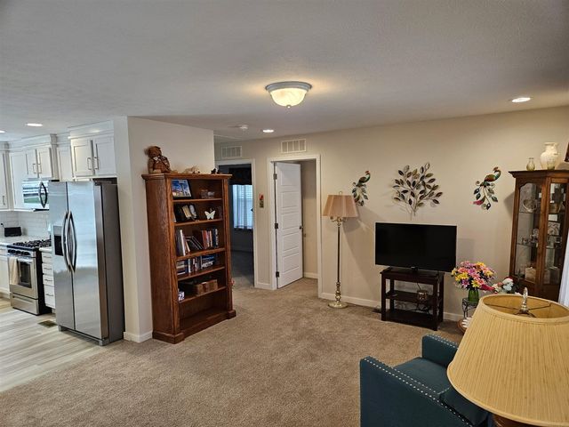 6543 W Meadowlark Drive, Jenison, MI 49428