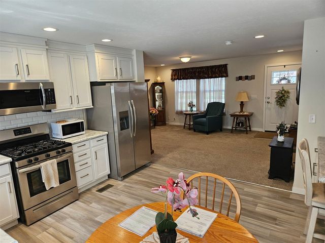 6543 W Meadowlark Drive, Jenison, MI 49428