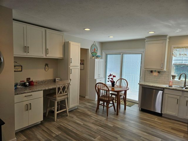 6543 W Meadowlark Drive, Jenison, MI 49428