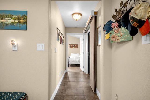 1844 W Highway 12, Lodi, CA 95242