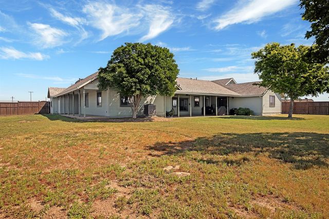 1844 W Highway 12, Lodi, CA 95242