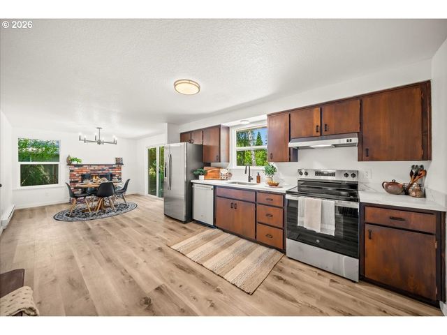 13445 Sw EVERGREEN St, Beaverton, OR 97005