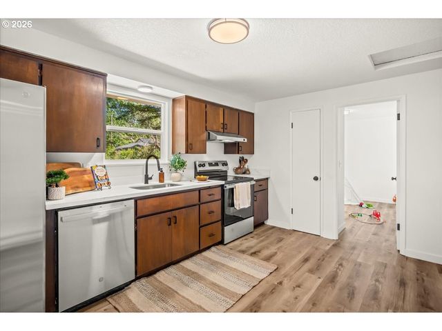 13445 Sw EVERGREEN St, Beaverton, OR 97005