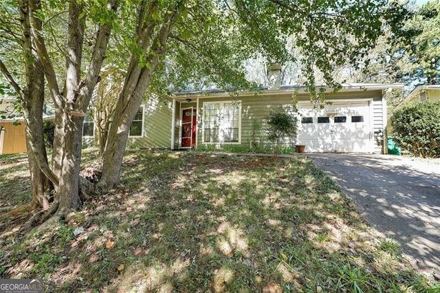 3884 Wood Path Drive, Stone Mountain, GA 30083