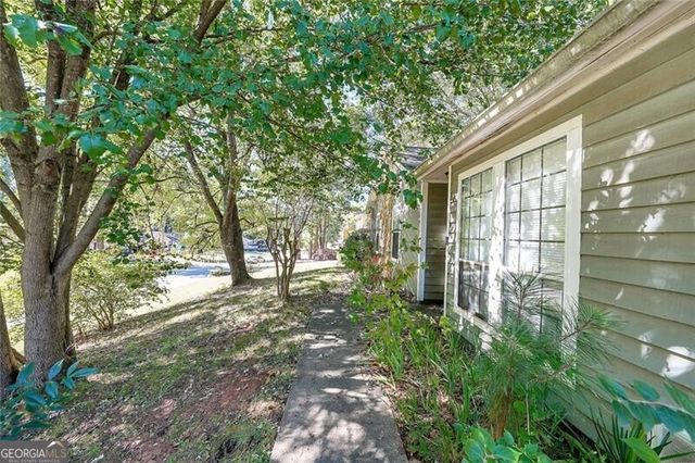 3884 Wood Path Drive, Stone Mountain, GA 30083