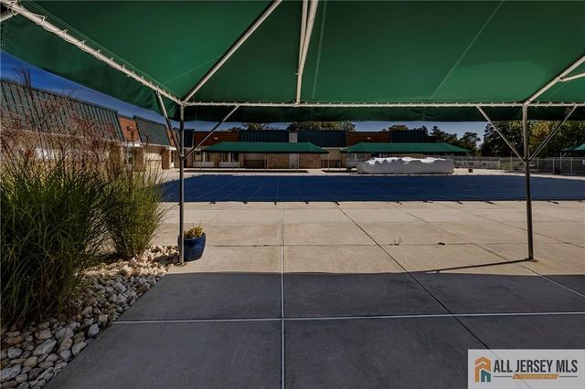 30 Larch Plaza 30A, Monroe, NJ 08831