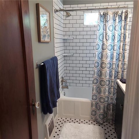 520 N Pleasant Street, Independence, MO 64050