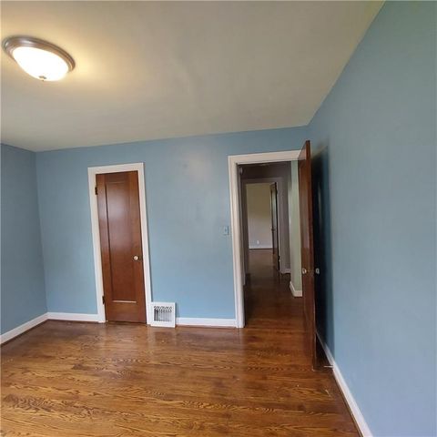 520 N Pleasant Street, Independence, MO 64050