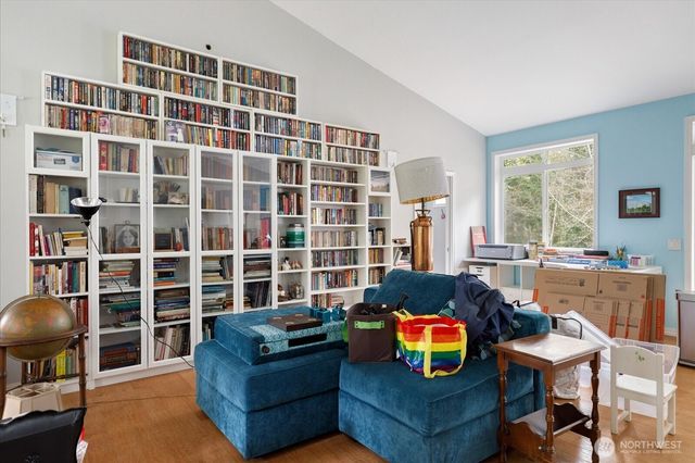 2013 Goss Ridge Road, Freeland, WA 98249