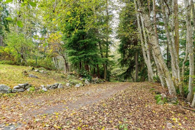 2013 Goss Ridge Road, Freeland, WA 98249