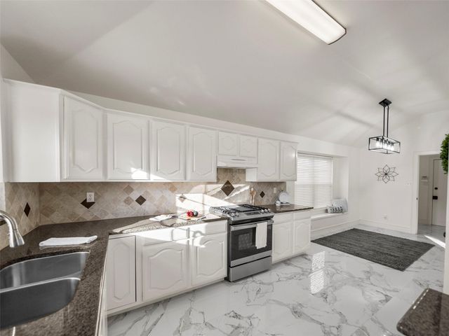 4818 Mize Court, Rowlett, TX 75088