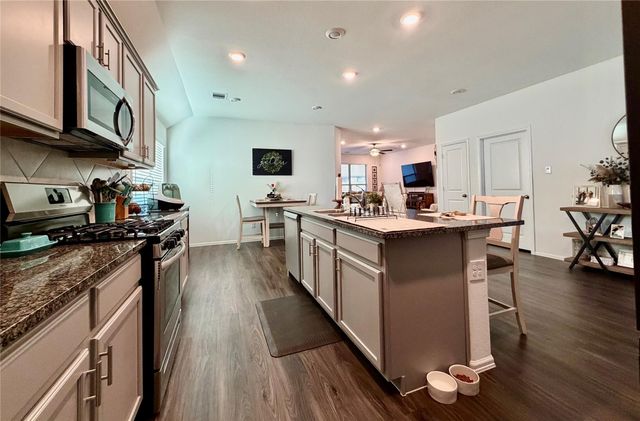 4931 Twin Summit Drive, Rosenberg, TX 77469