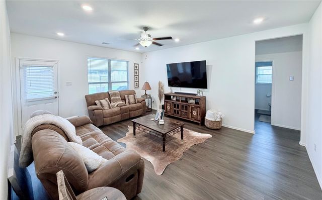 4931 Twin Summit Drive, Rosenberg, TX 77469