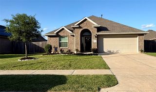 4931 Twin Summit Drive, Rosenberg, TX 77469