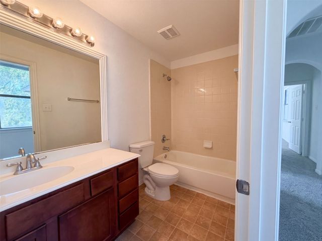 1700 Forsythe Drive, Savannah, TX 76227