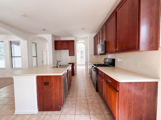 1700 Forsythe Drive, Savannah, TX 76227