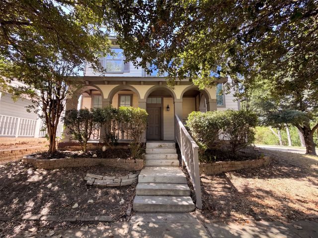 1700 Forsythe Drive, Savannah, TX 76227