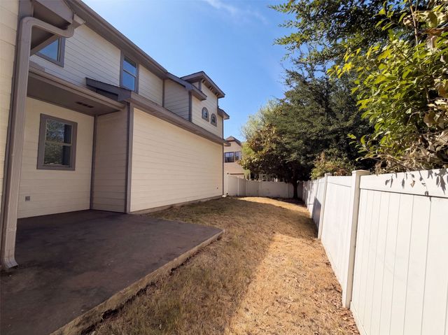 1700 Forsythe Drive, Savannah, TX 76227
