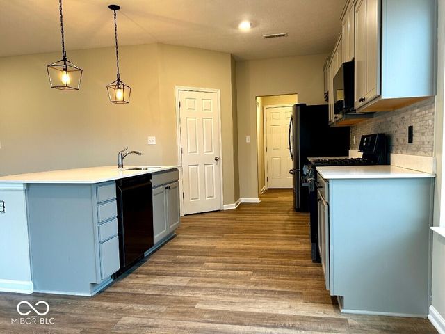 9789 Mystic Sun Court, Fishers, IN 46040