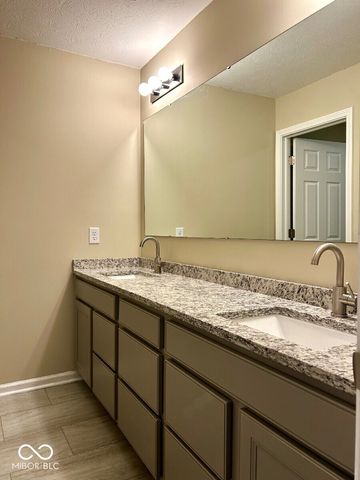 9789 Mystic Sun Court, Fishers, IN 46040