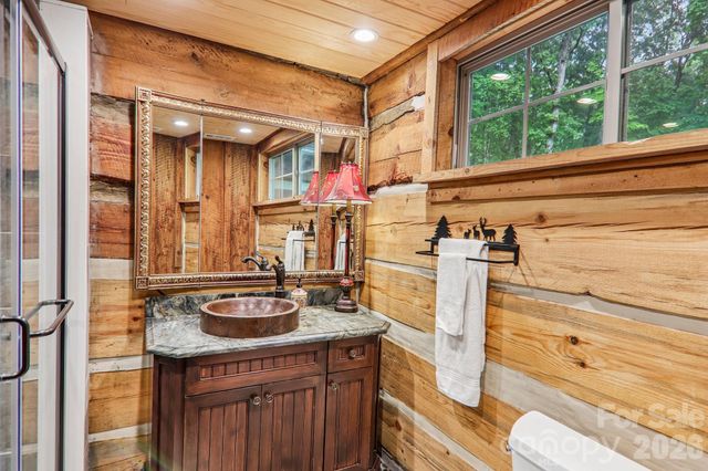 17198 Rosman Highway, Lake Toxaway, NC 28747