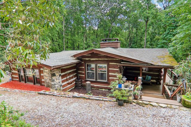 17198 Rosman Highway, Lake Toxaway, NC 28747