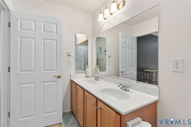 4007 Ironwoods Walk Dr, Glen Allen, VA 23059