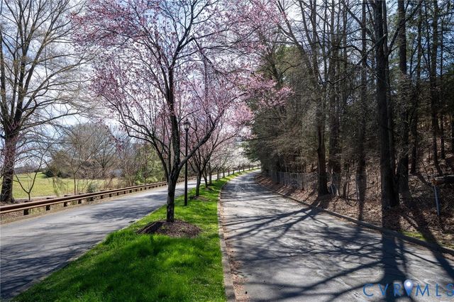 4007 Ironwoods Walk Dr, Glen Allen, VA 23059