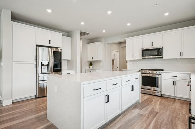 1292 Seneca Cir, El Dorado Hills, CA 95762