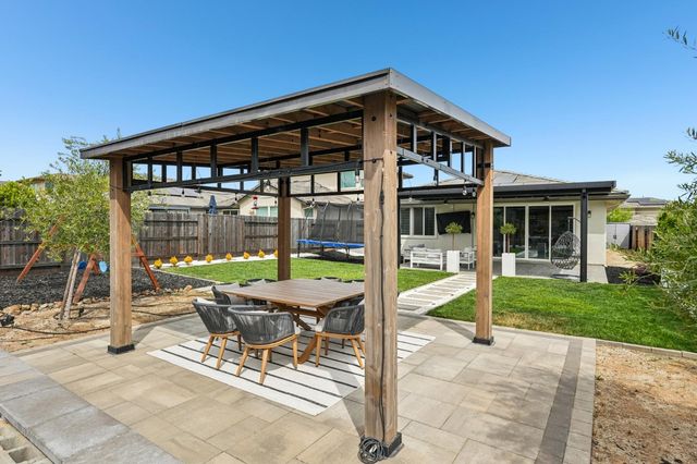 1292 Seneca Cir, El Dorado Hills, CA 95762