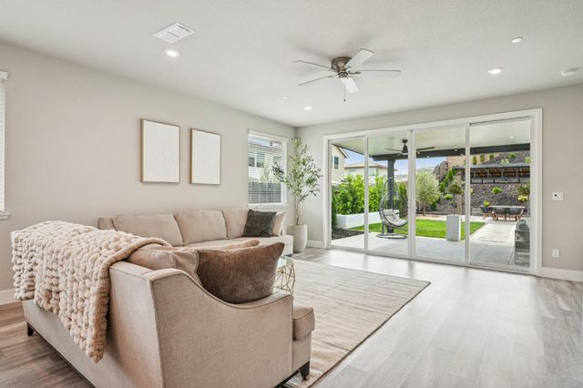 1292 Seneca Cir, El Dorado Hills, CA 95762