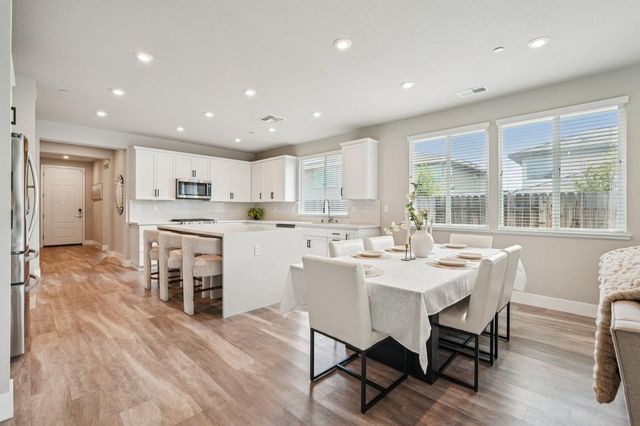 1292 Seneca Cir, El Dorado Hills, CA 95762