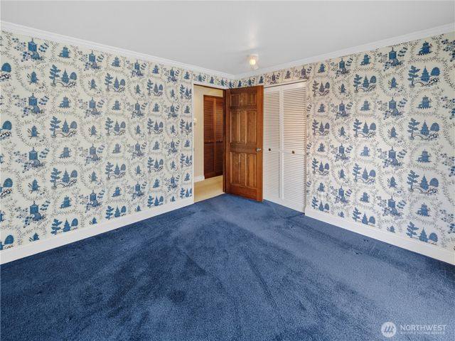 43810 244th Avenue SE, Enumclaw, WA 98022