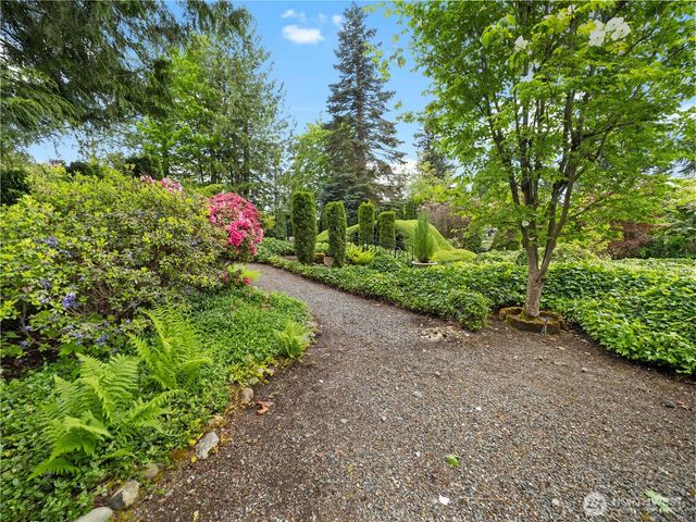 43810 244th Avenue SE, Enumclaw, WA 98022