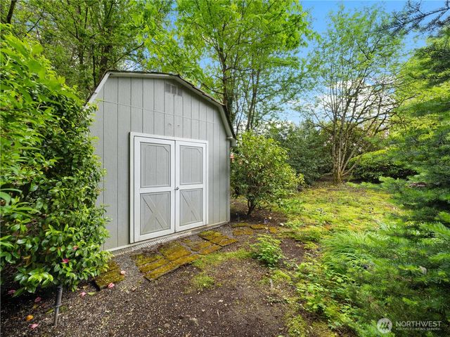 43810 244th Avenue SE, Enumclaw, WA 98022