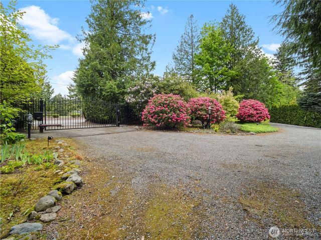 43810 244th Avenue SE, Enumclaw, WA 98022