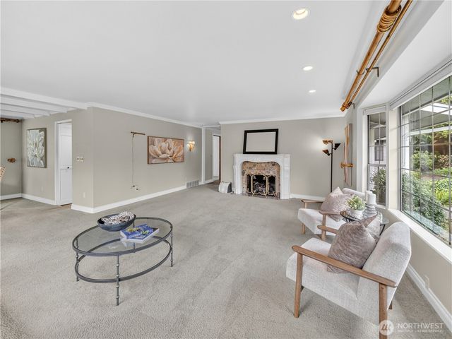 43810 244th Avenue SE, Enumclaw, WA 98022