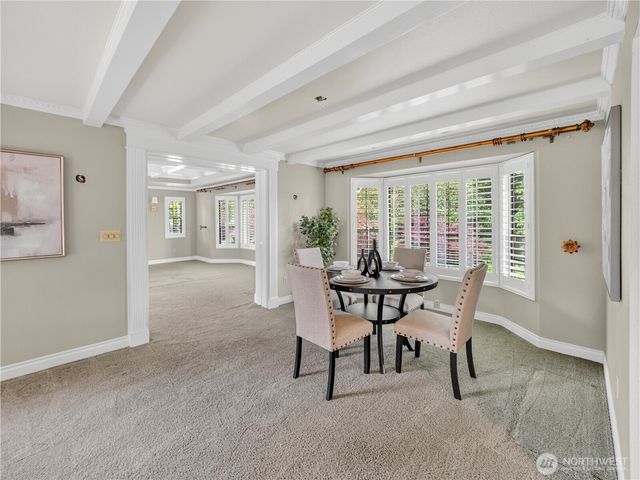 43810 244th Avenue SE, Enumclaw, WA 98022