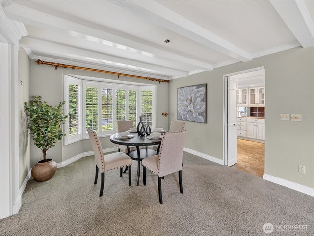 43810 244th Avenue SE, Enumclaw, WA 98022