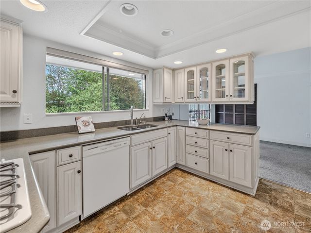 43810 244th Avenue SE, Enumclaw, WA 98022