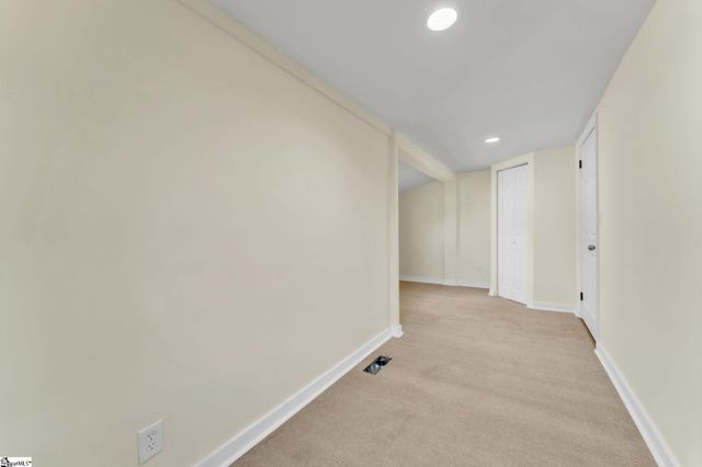 4 Walnut Street, Startex, SC 29377