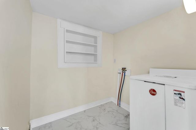 4 Walnut Street, Startex, SC 29377