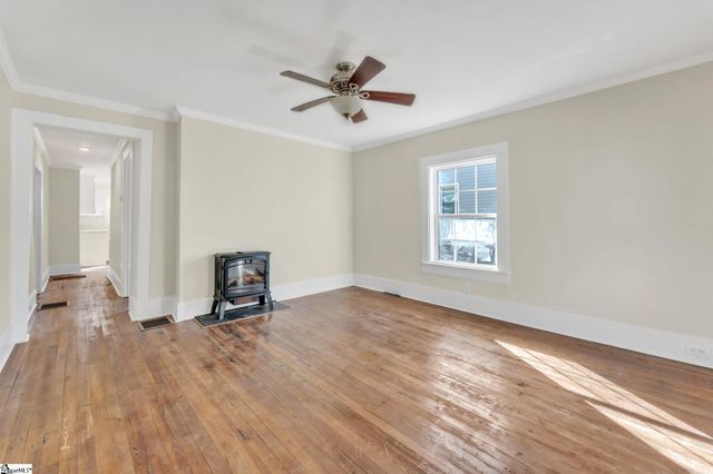 4 Walnut Street, Startex, SC 29377