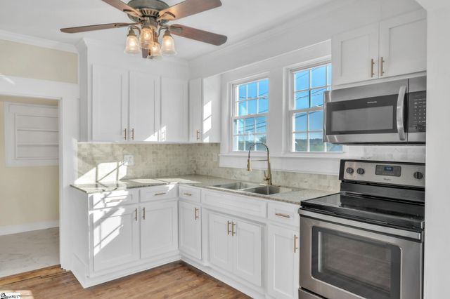 4 Walnut Street, Startex, SC 29377