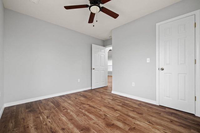 1947 Hidden Pond Lane, Mansfield, MO 65704