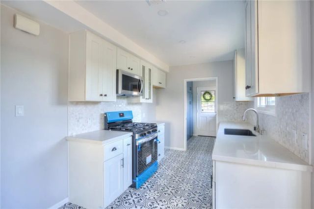 1112 Riedel, Fullerton, CA 92831