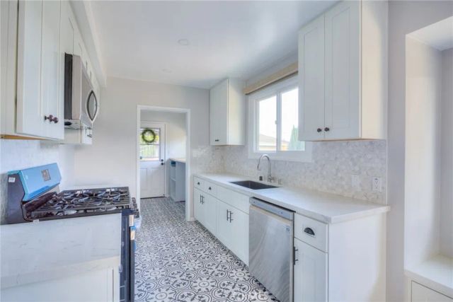 1112 Riedel, Fullerton, CA 92831