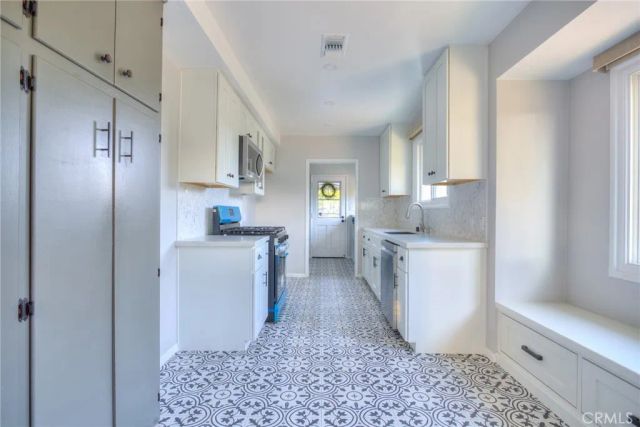 1112 Riedel, Fullerton, CA 92831