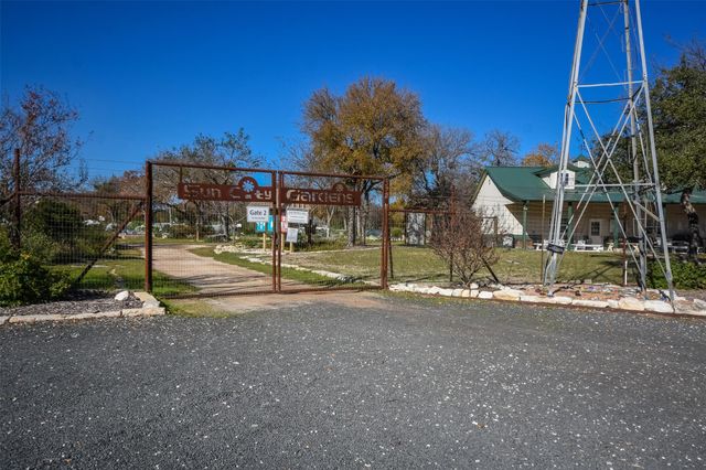 321 Summer RD, Georgetown, TX 78633