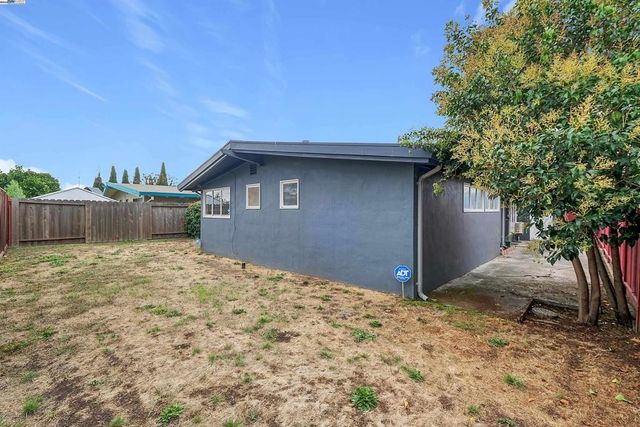 27426 Patrick Ave, Hayward, CA 94544